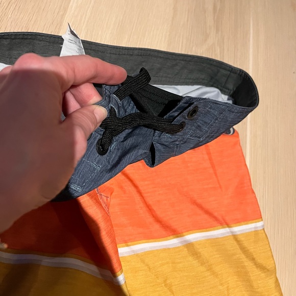 Quiksilver Highline and Ripcurl Boardshort - Picture 7 of 8